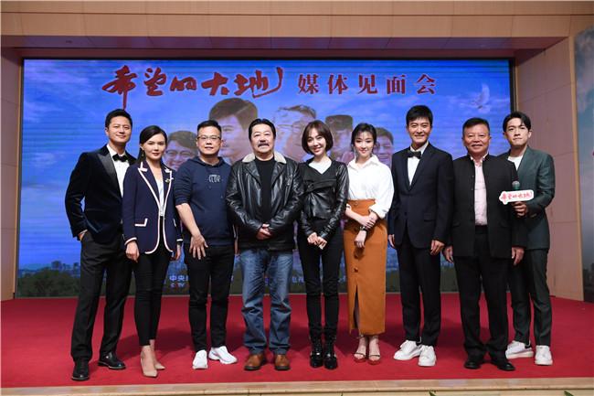 王伟，光影世界的璀璨人生，演员之路的闪耀之旅